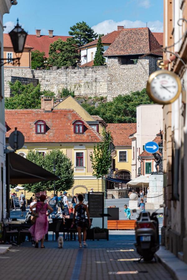 Agria Vintage Apartman Eger Eksteriør bilde